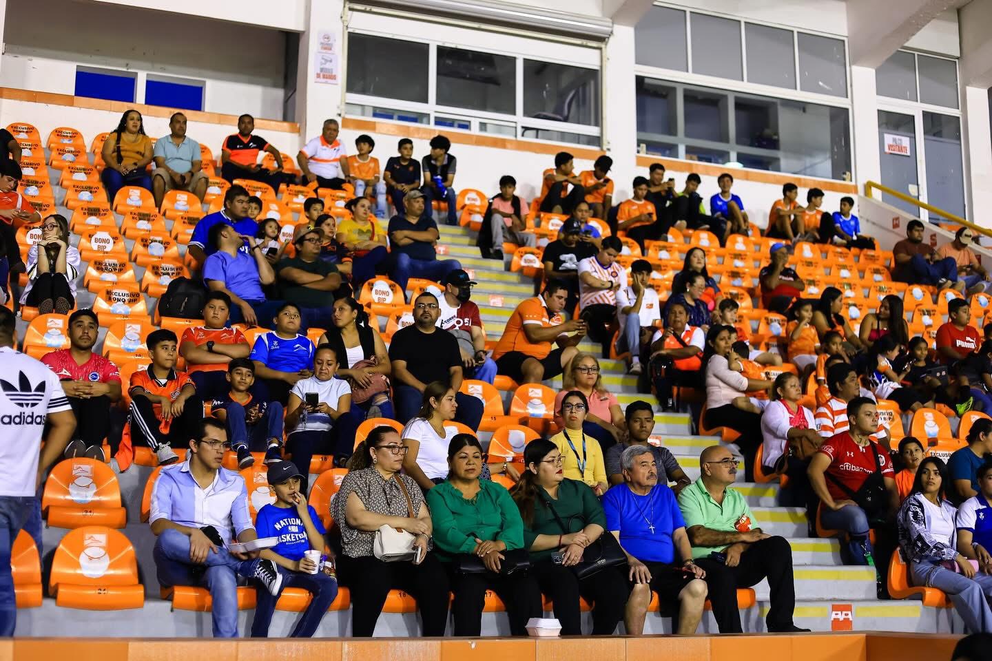 Correcaminos y su afición celebran Día de Reyes con convivencia